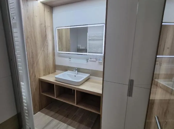 Nerudovka D 104, Finska Sauna, Garazove Stani Apartament *